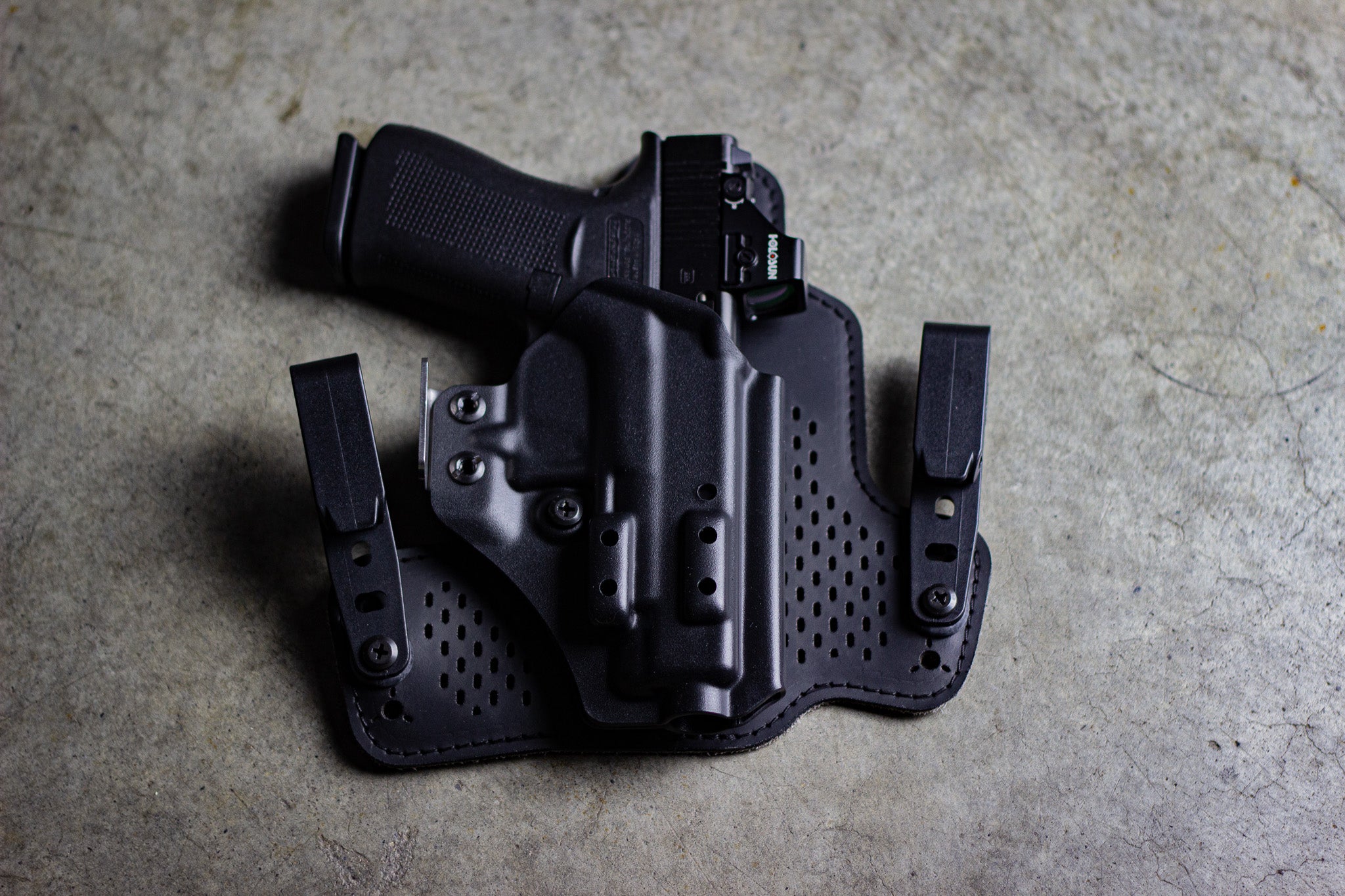 Gradient™ Hybrid IWB for Glock 43/43x/43xMOS | Black Arch Holsters